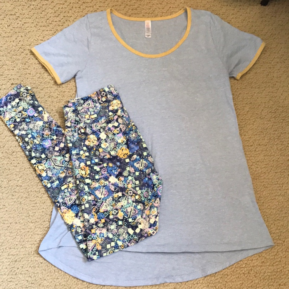 LuLaRoe Classic T & OS Leggings outfit 💙